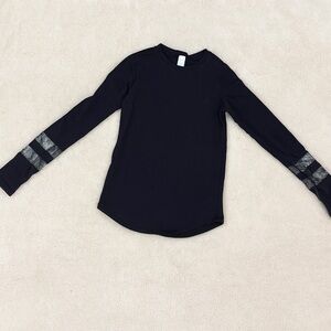 Ivivva by lululemon long-sleeved top in black size youth 7